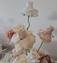 Load image into Gallery viewer, Boho blush romantic table / aisle flowers - HIRE ONLY
