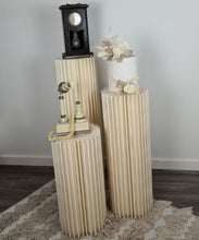 Load image into Gallery viewer, Set of 3 ribbed boho plinths / cake stands - HIRE ONLY
