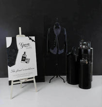 Load image into Gallery viewer, Grooms Preparation Room - Set up Option 6 - HIRE ONLY
