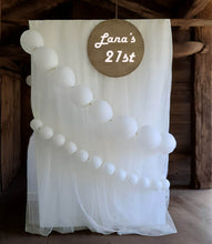 Load image into Gallery viewer, Rectangular backdrop w pearl strand balloons - HIRE ONLY

