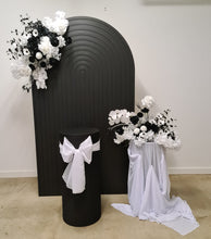 Load image into Gallery viewer, Black ripple arch, 2 x flowers &amp; 2 x plinths - HIRE ONLY
