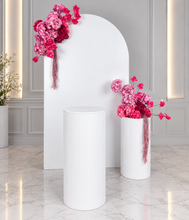Load image into Gallery viewer, Pink package – Single arch, 2 x flowers, 1 x plinth - HIRE ONLY
