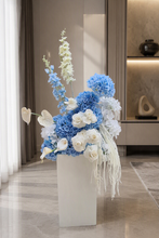 Load image into Gallery viewer, Modern Blue &amp; White Flower arrangement - HIRE ONLY
