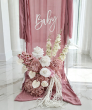 Load image into Gallery viewer, Dusty blush pink &amp; White Flower arrangement - HIRE ONLY
