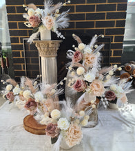 Load image into Gallery viewer, Boho blush romantic flowers table centrepieces - HIRE ONLY
