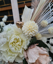 Load image into Gallery viewer, Boho blush romantic easel flowers - HIRE ONLY
