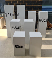 Load image into Gallery viewer, Plinth Acrylic white (25 x 25) - 50cm - HIRE ONLY
