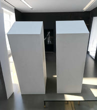 Load image into Gallery viewer, Plinth Acrylic white (25 x 25) - 70cm - HIRE ONLY
