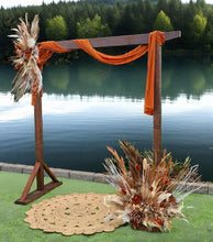 Load image into Gallery viewer, Rustic everlasting flowers &amp; wooden arbour – Option 2 - HIRE ONLY
