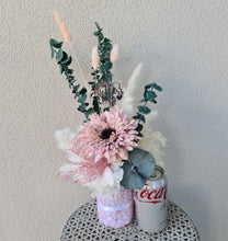 Load image into Gallery viewer, Mother's day everlasting flowers - Blush &amp; green
