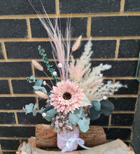 Load image into Gallery viewer, Mother's day everlasting flowers - Dusty Pink &amp; green
