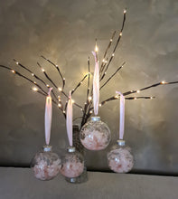 Load image into Gallery viewer, Set of 4 Preserved Flowers Christmas baubles in Blush Pink
