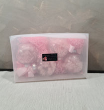 Load image into Gallery viewer, Set of 4 Preserved Flowers Christmas baubles in Blush Pink
