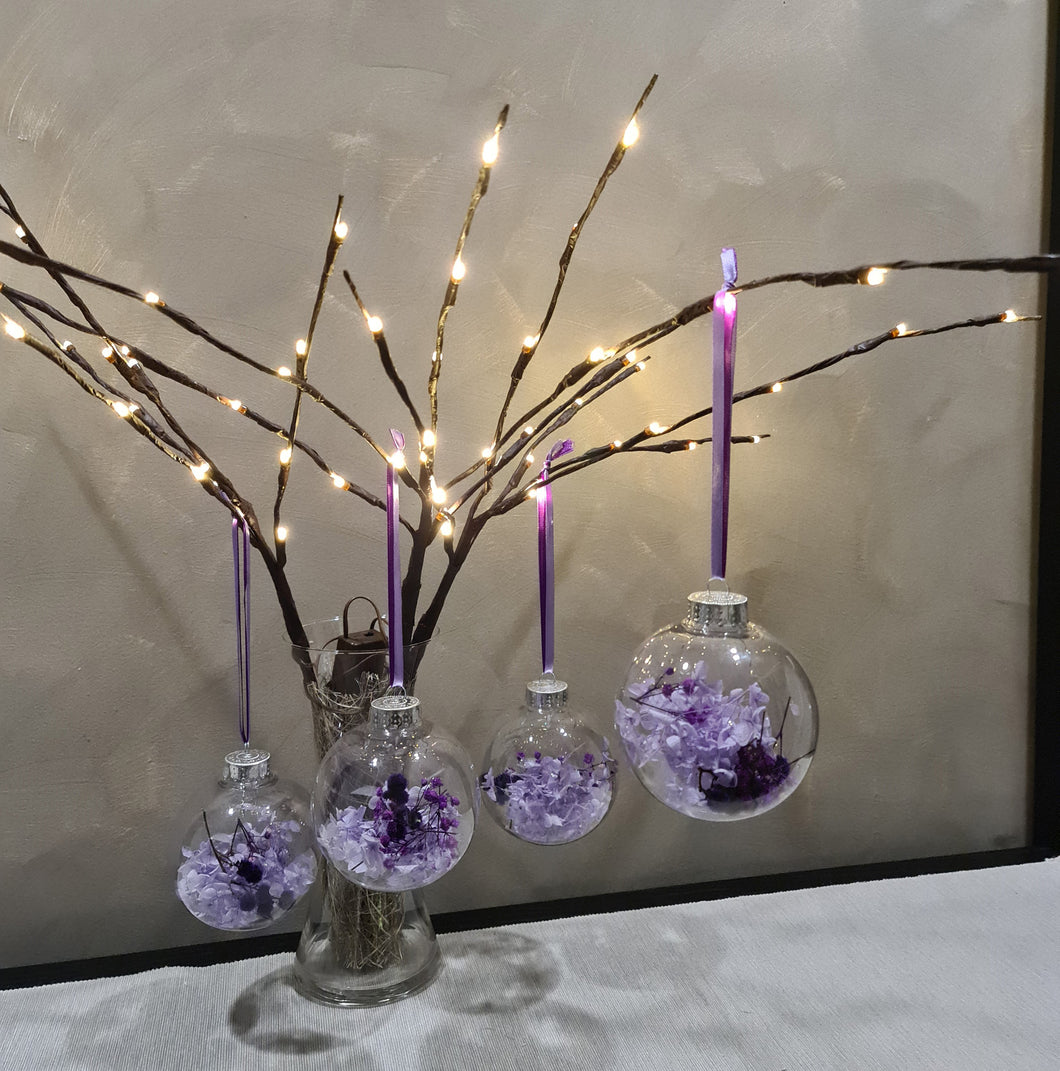 Set of 4 Preserved Flowers Christmas baubles in Purple