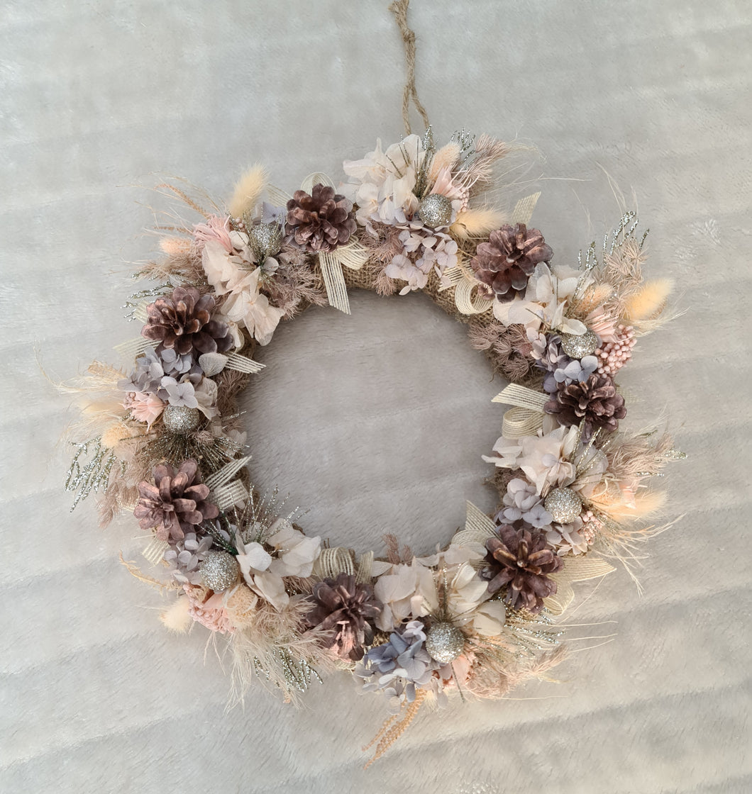 Preserved everlasting flowers Christmas wreath