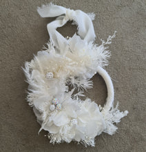 Load image into Gallery viewer, Preserved flowers Mini Christmas wreath – XMAS50
