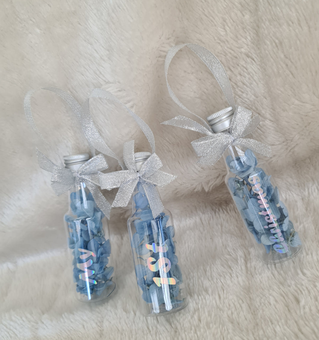 My 1st Christmas baby gift – set of 3 preserved flowers bottles – XMAS55
