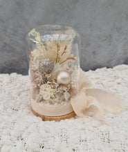 Load image into Gallery viewer, Preserved flowers Mini Christmas glass dome – Boho Neutral NO1
