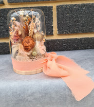 Load image into Gallery viewer, Preserved flowers Mini Christmas glass dome – Rustic peach/orange
