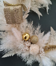 Load image into Gallery viewer, Boho fluffy Everlasting flowers Christmas Wreath
