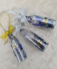 Load image into Gallery viewer, Preserved Everlasting flowers Christmas Bottles Xmas Décor - Blue Colours
