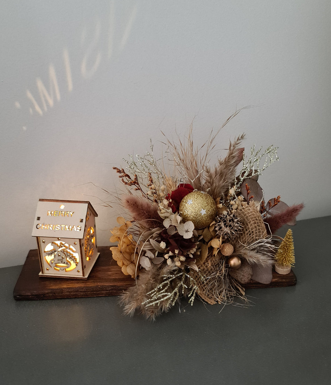 Boho Rustic Preserved flowers Xmas deco with lights XMAS94