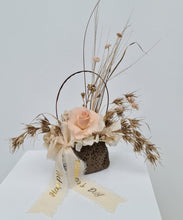 Load image into Gallery viewer, Blush mini rose in coin purse - MOT04
