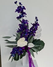 Load image into Gallery viewer, Singapore orchids &amp; anthurium flowers with lights - MOT08
