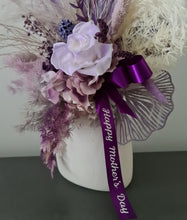 Load image into Gallery viewer, Dusty purple violet preserved flowers - MOT11
