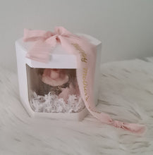 Load image into Gallery viewer, Mini preserved rose blush dome with gift box &amp; ribbon - MOT17
