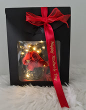 Load image into Gallery viewer, Medium dome red rose and champagne gold + gift box &amp; ribbon w lights - MOT20
