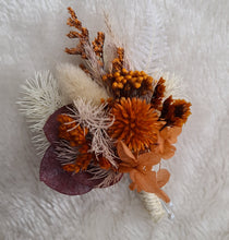 Load image into Gallery viewer, Preserved flowers wedding buttonholes
