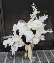 Load image into Gallery viewer, Everlasting bridal bouquet in black &amp; white
