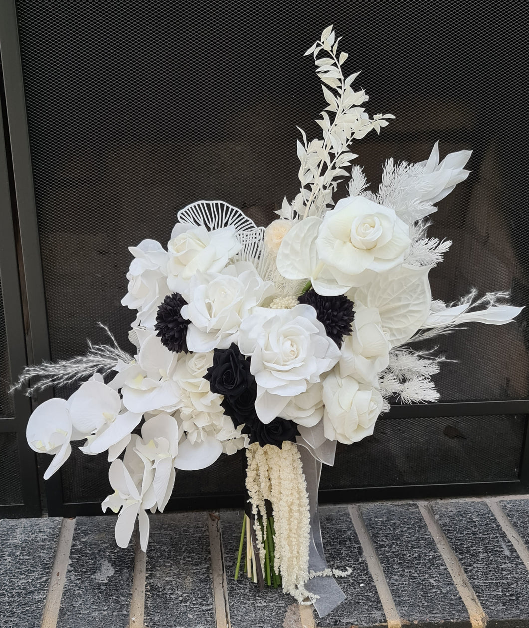 Everlasting bridal bouquet in black & white