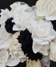 Load image into Gallery viewer, Everlasting bridal bouquet in black &amp; white
