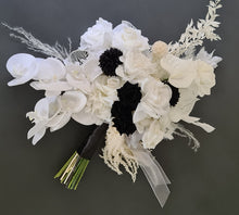 Load image into Gallery viewer, Everlasting bridal bouquet in black &amp; white

