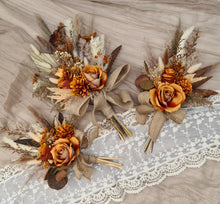 Load image into Gallery viewer, Rustic style bridal &amp; bridesmaids bouquets
