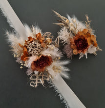 Load image into Gallery viewer, Mini corsage &amp; buttonhole for Page boy &amp; Flower girl
