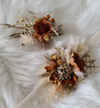 Load image into Gallery viewer, Mini corsage &amp; buttonhole for Page boy &amp; Flower girl
