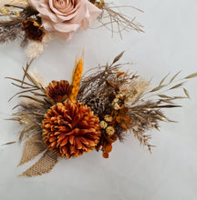 Load image into Gallery viewer, 3 x cake flowers for wedding cake - rustic style

