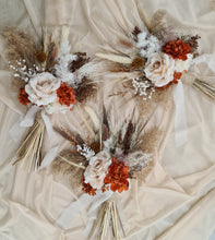 Load image into Gallery viewer, Boho rustic bridesmaids bouquets
