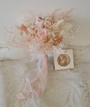 Load image into Gallery viewer, Fully preserved medium size bridal bouquet &amp; buttonhole
