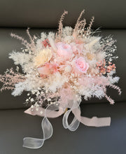 Load image into Gallery viewer, Fully preserved medium size bridal bouquet &amp; buttonhole
