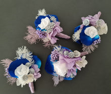 Load image into Gallery viewer, Wedding buttonholes purple &amp; blue
