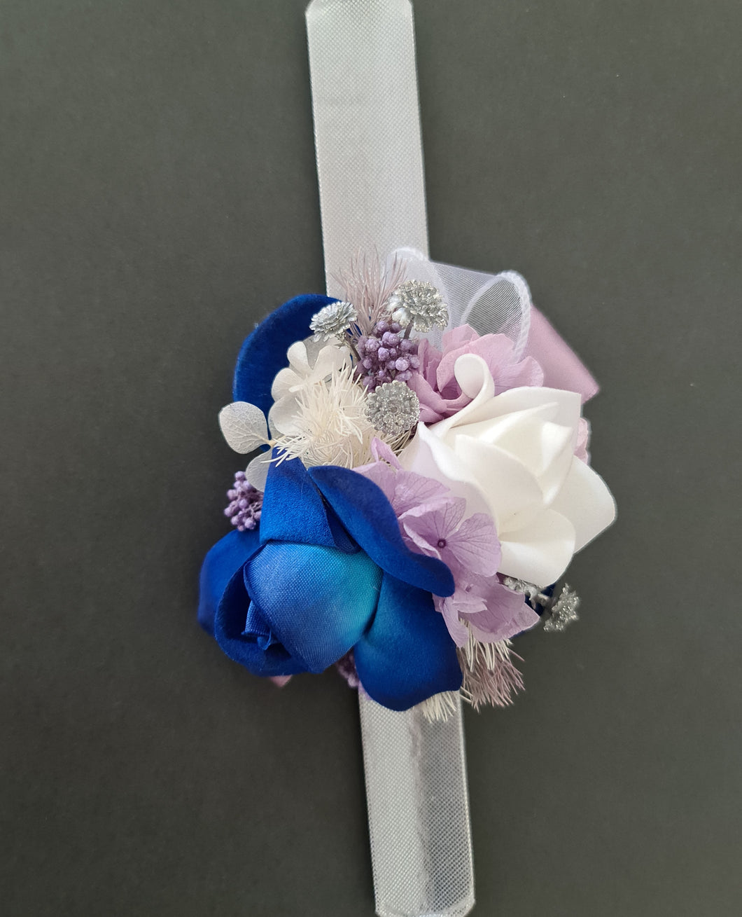 Purple & blue snap lock corsage