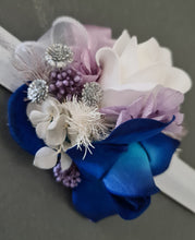 Load image into Gallery viewer, Purple &amp; blue snap lock corsage
