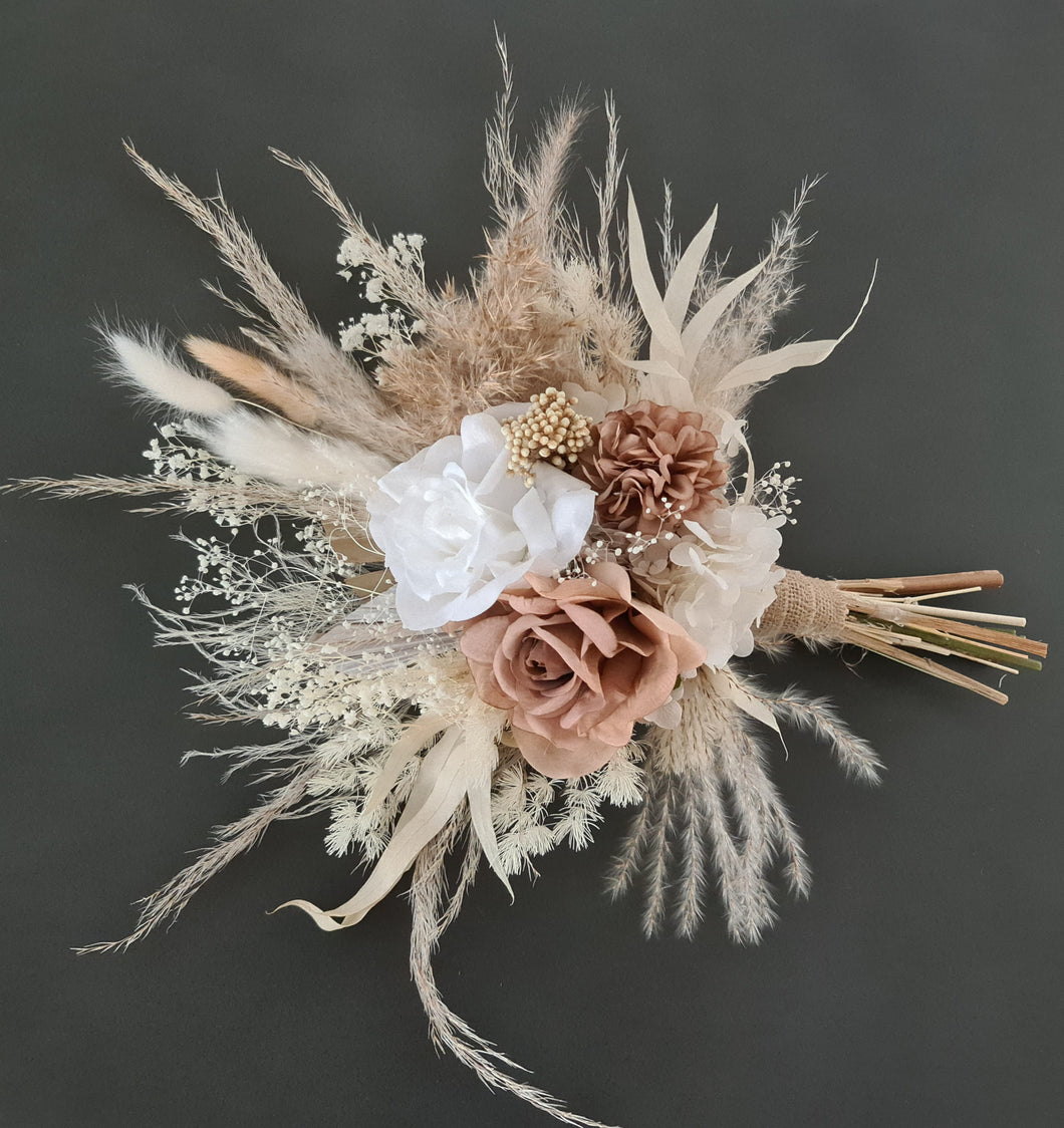 Boho real touch & preserved flowers bridesmaids bouquets