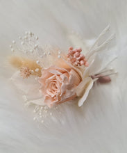 Load image into Gallery viewer, Boho blush mini preserved rose groom&#39;s buttonhole
