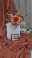 Load and play video in Gallery viewer, Everlasting flowers Sunflower cake topper - rustic orange
