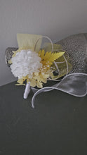 Load and play video in Gallery viewer, Yellow &amp; white everlasting flowers corsage &amp; buttonhole AB2158 - School formal, prom, graduation
